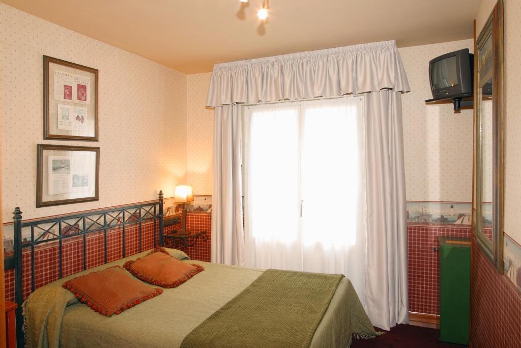 Hotel Avenida Real Villaviciosa  Room photo